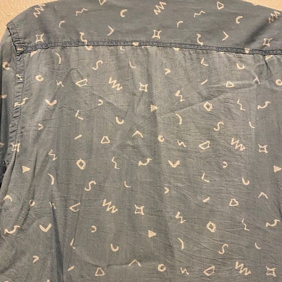 Men’s XXL casual button down - Picture 7 of 8